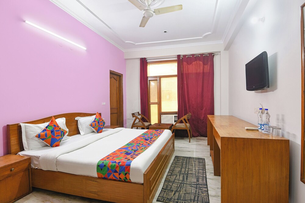 Fabhotel The Paradise