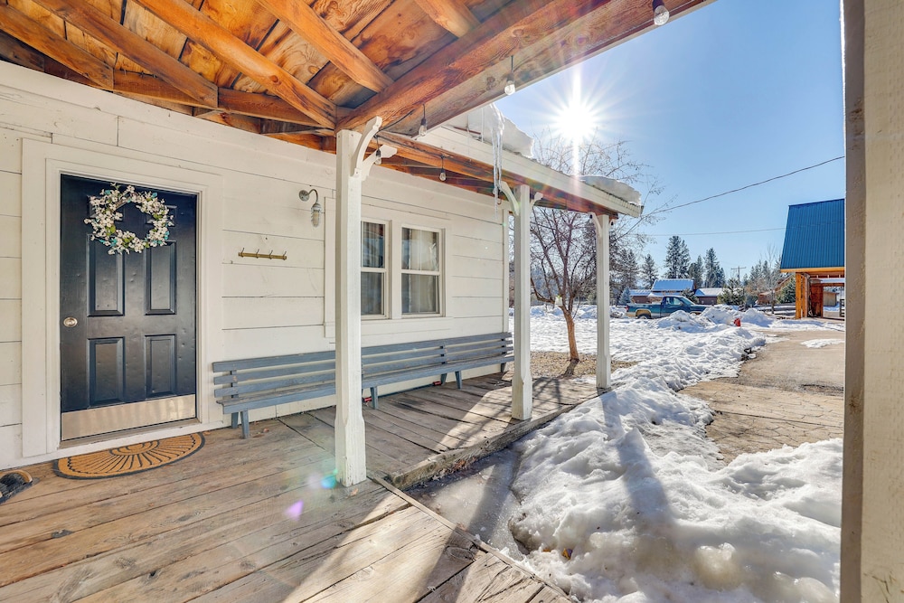 Fish, Hike & More: Garden Valley Family Home