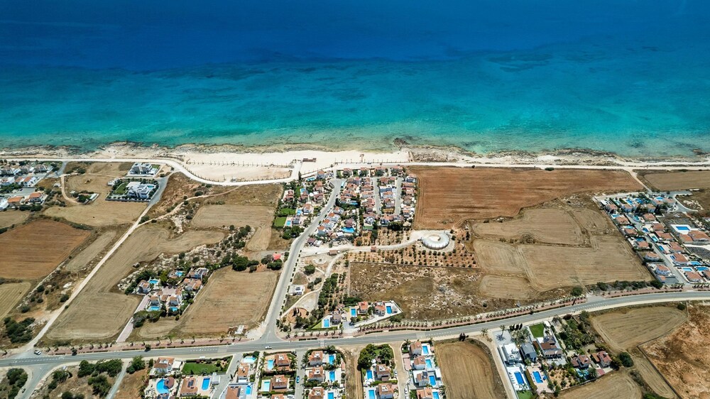La Casa De Louie in Ayia Napa