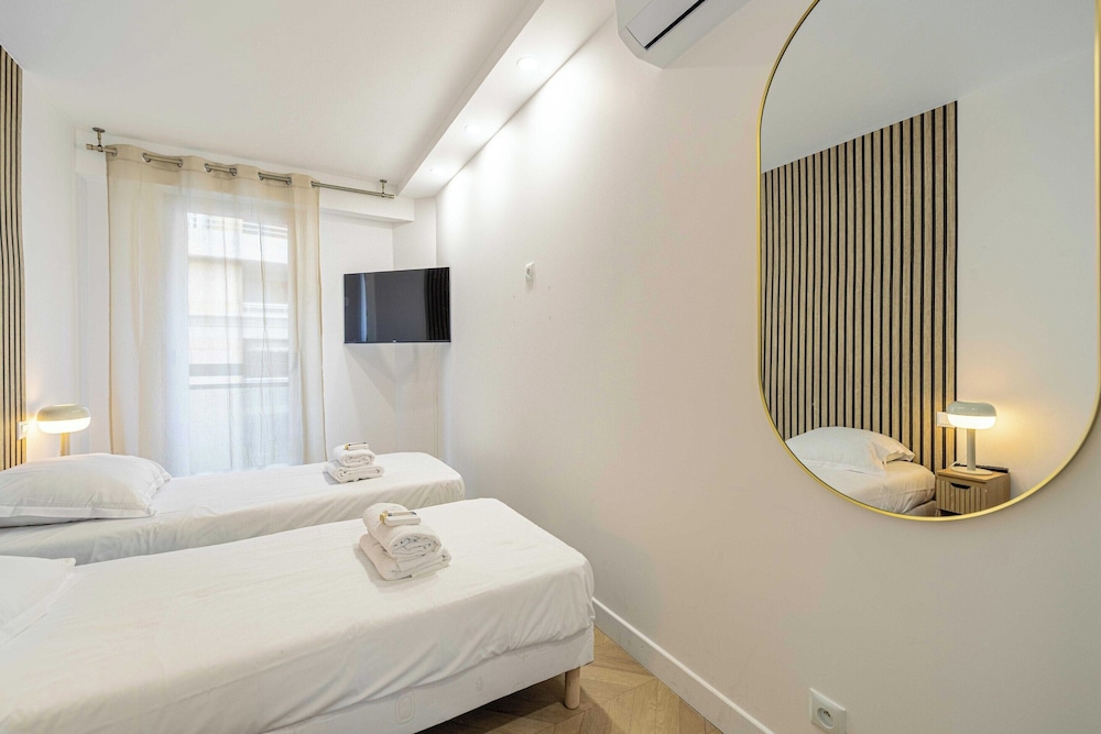 Elegant apt With Balcony Near the Beaches - Cannes
