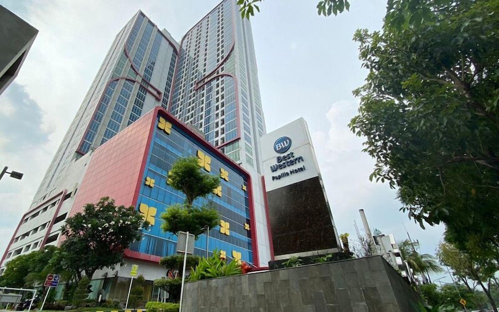 Best Price And Relaxing Studio (No Kitchen) At Tamansari Papilio Apartment