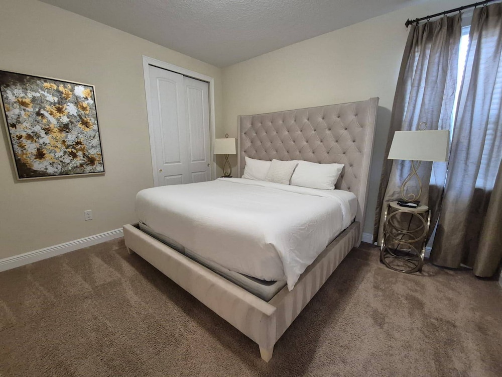 6BR 5BA w Private Pool Spa Near Disney
