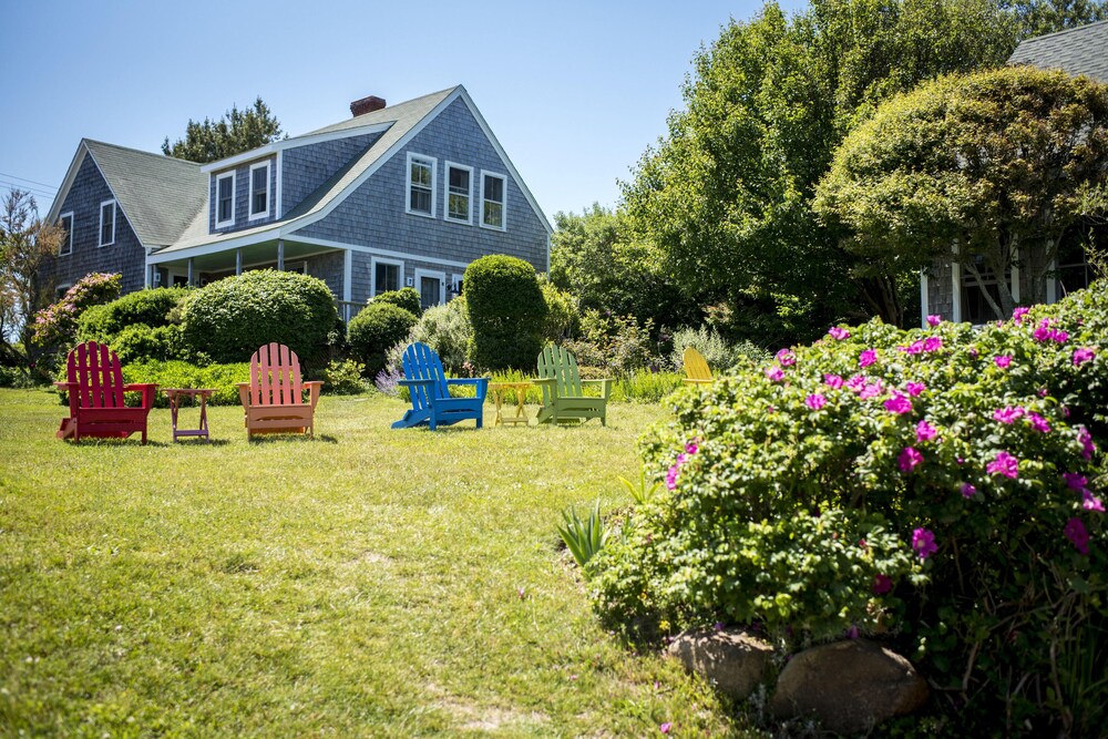 Sea Breeze Inn