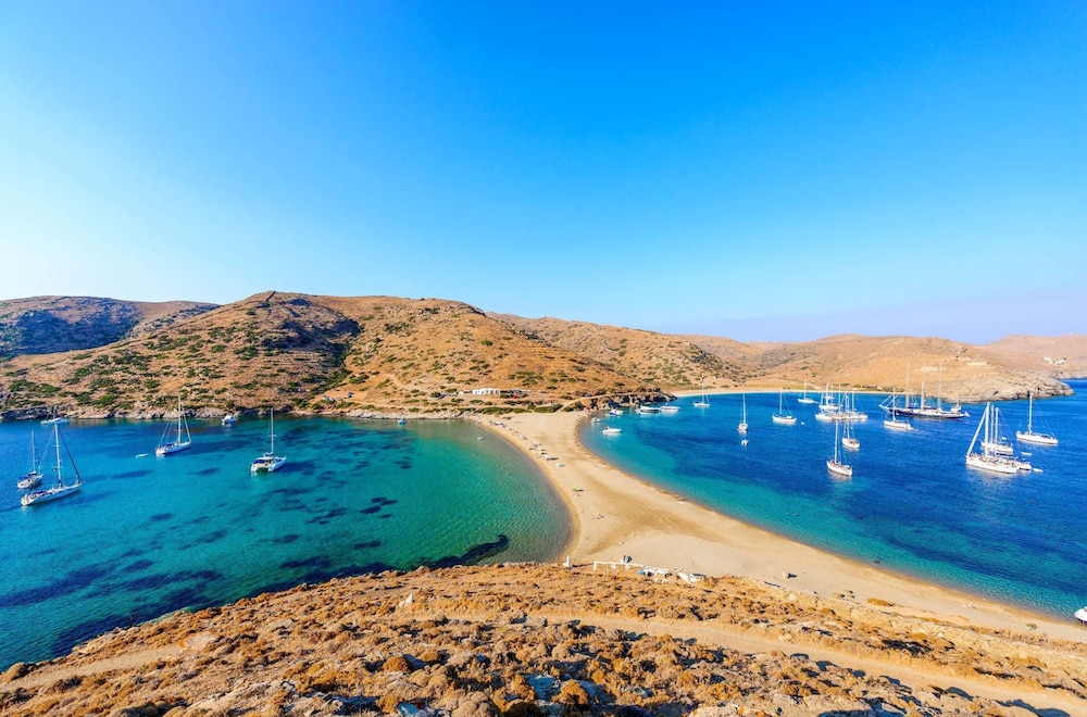 Alos Seafront Gem - Loutra Seaview Escape