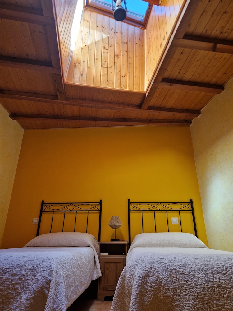 Las Casas de Ros