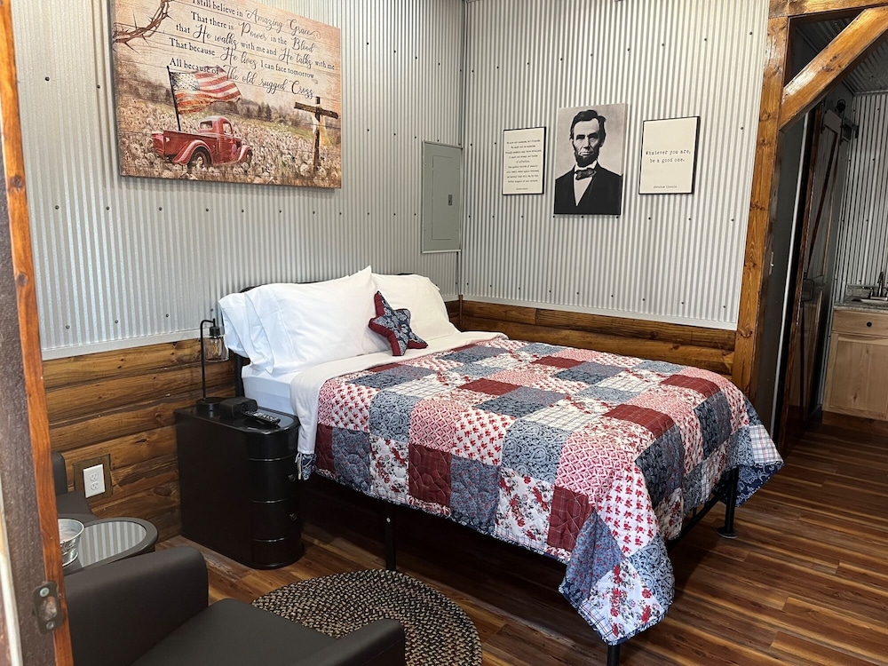 Lincoln Lodge