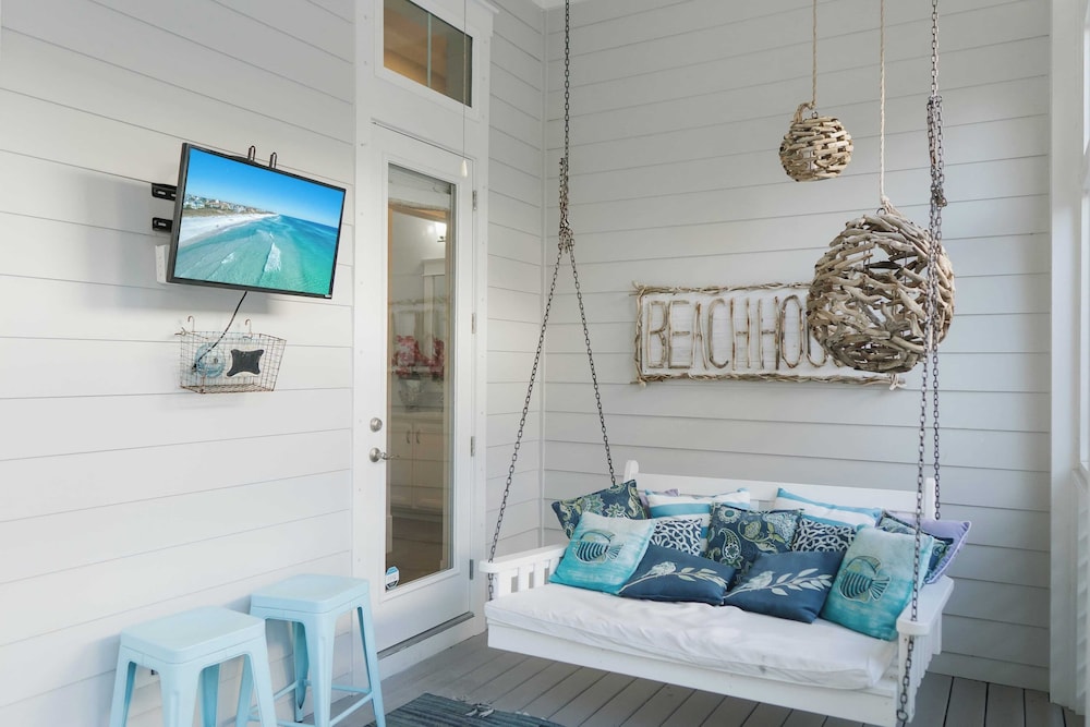 Serenity by the Sea by Avantstay Walk to Beach + Pool Access!