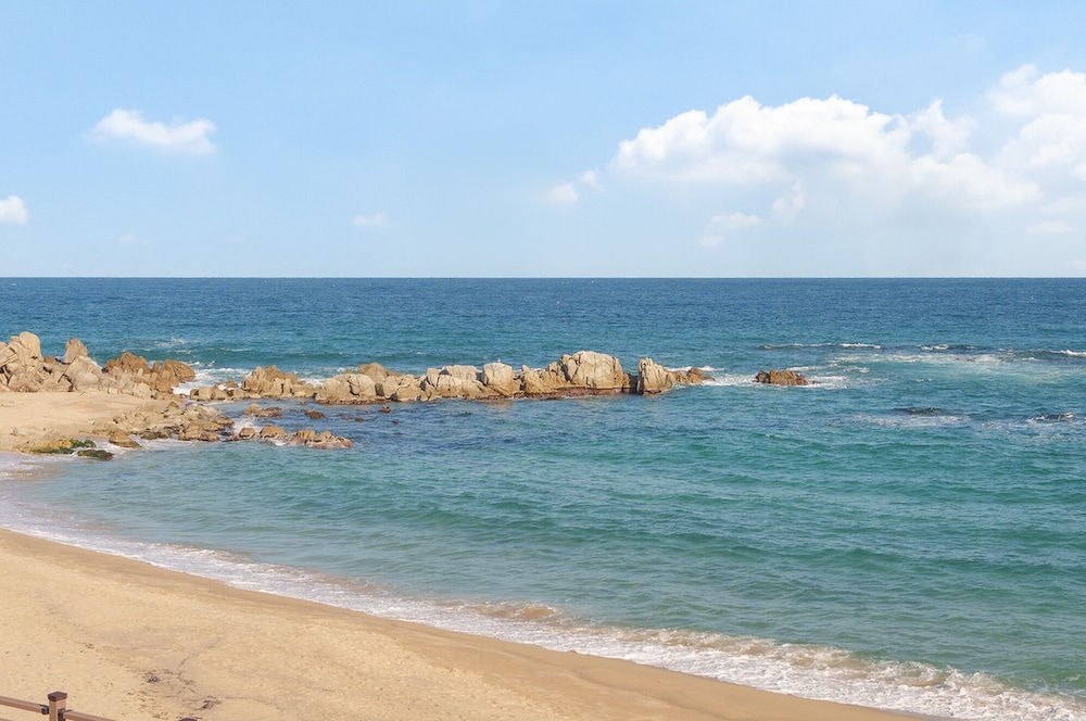 Goseong Beach Jin Spa Pension