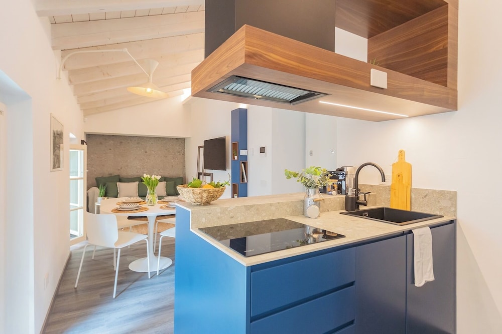 Muralto's Nest by Rent all Como