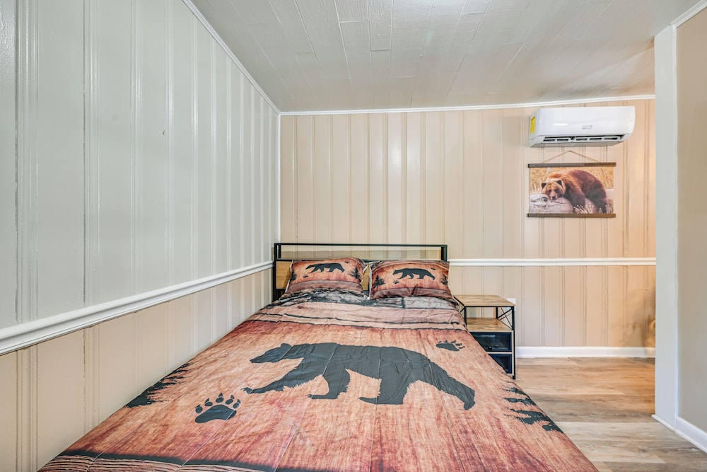7 Mi to Mammoth Cave Nat'l Park: Cozy Apartment! view 5