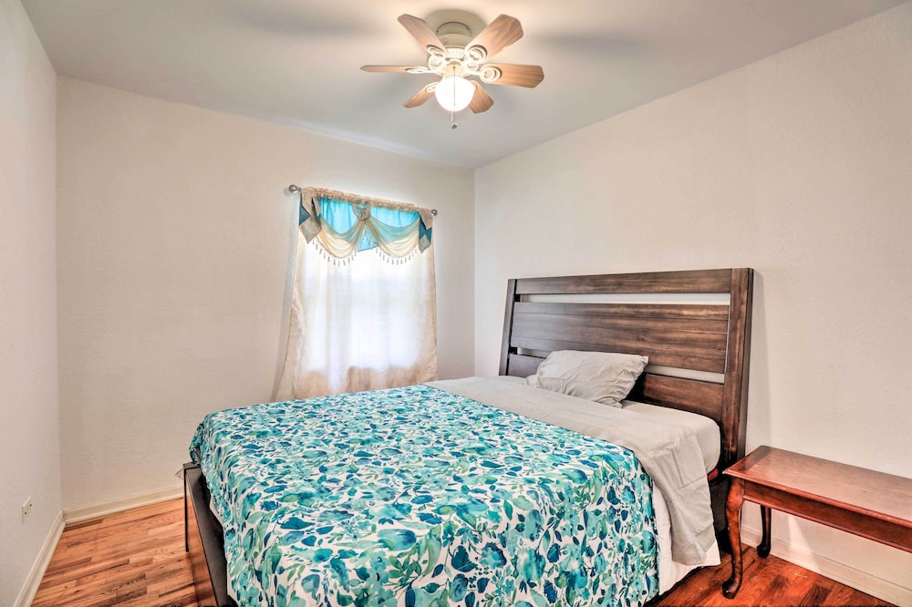 Glendale Heights Home With Office and Backyard! - Property Image 23