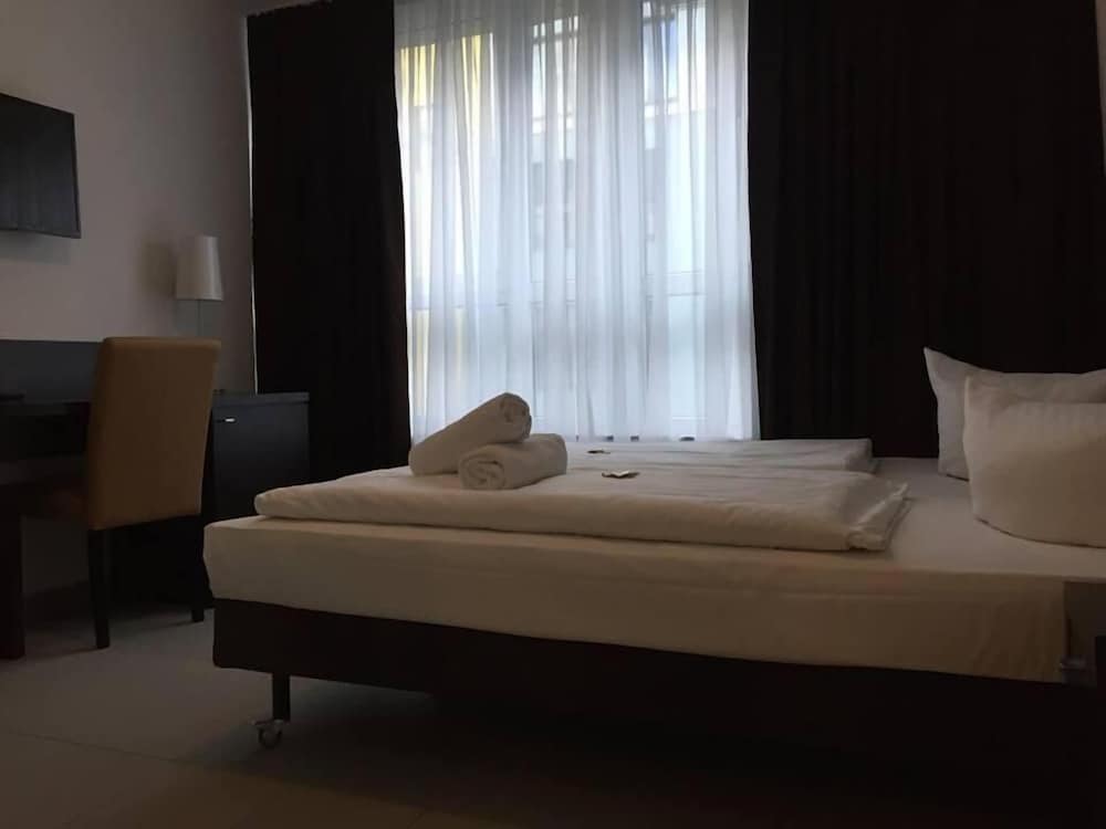 Frankfurt Vacations - Mosel Hotel Frankfurt - Property Image 40
