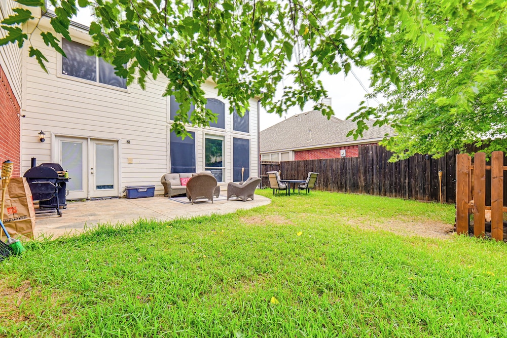 Shop, Play & Explore: Family Home in Allen
