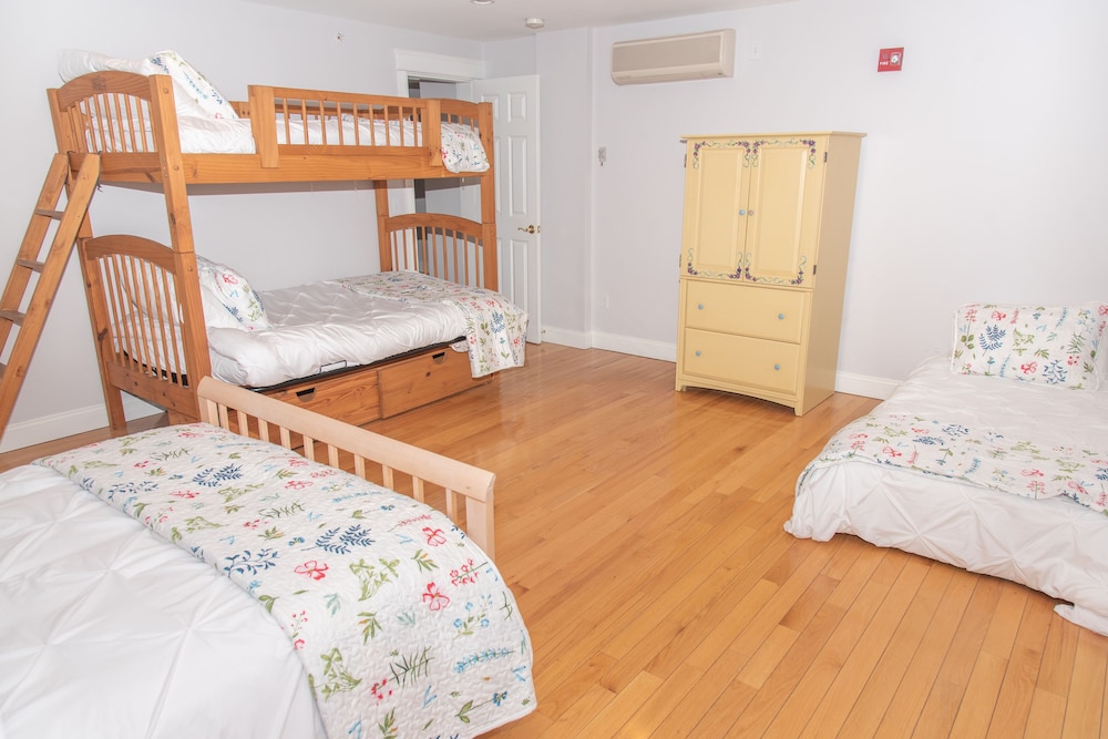 Inn On Peaks Island