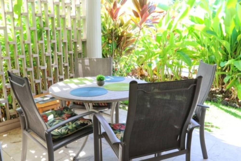Enjoy the Sunset Ocean Front 1BR Apt-pool On-site