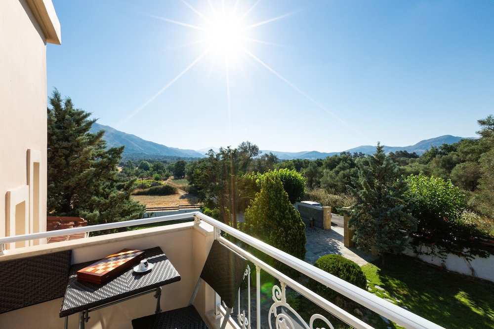 Villa Aurora