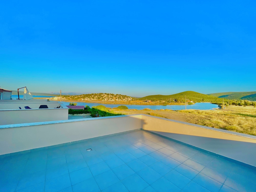 VilUrla Tatil Evleri view 2