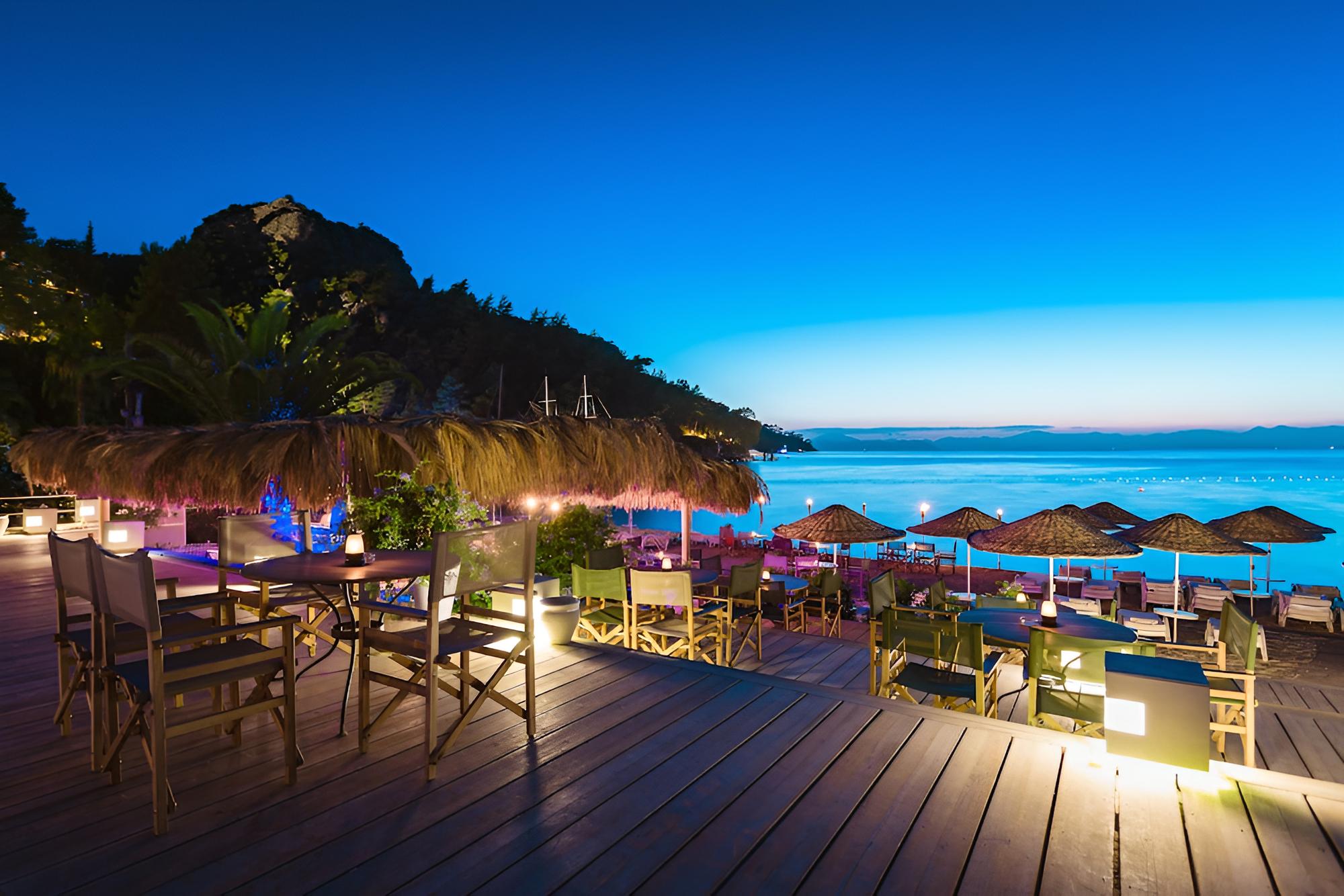 Hillside Beach Club 12