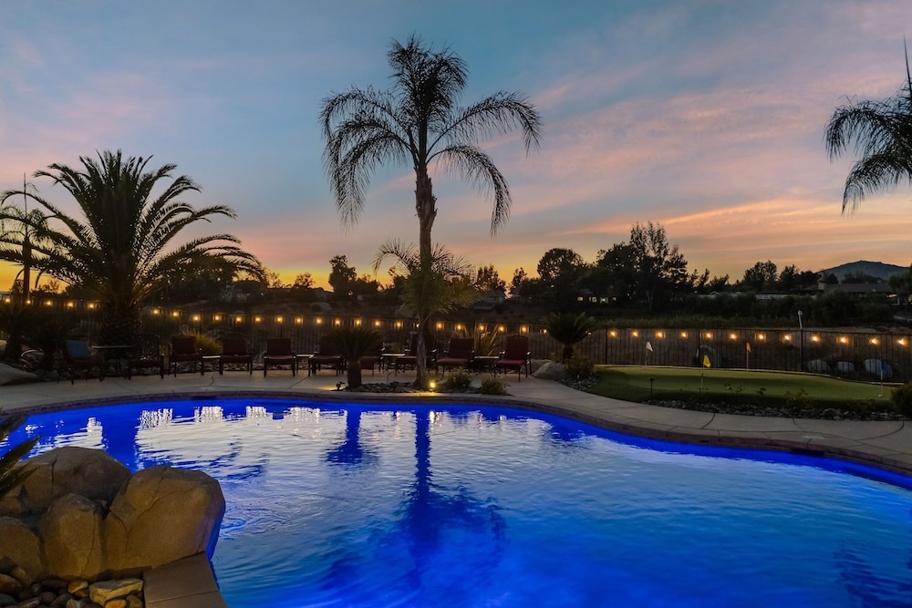 Chardonnay Charm by Avantstay Luxe Group Retreat w Pool Mins to Wineries