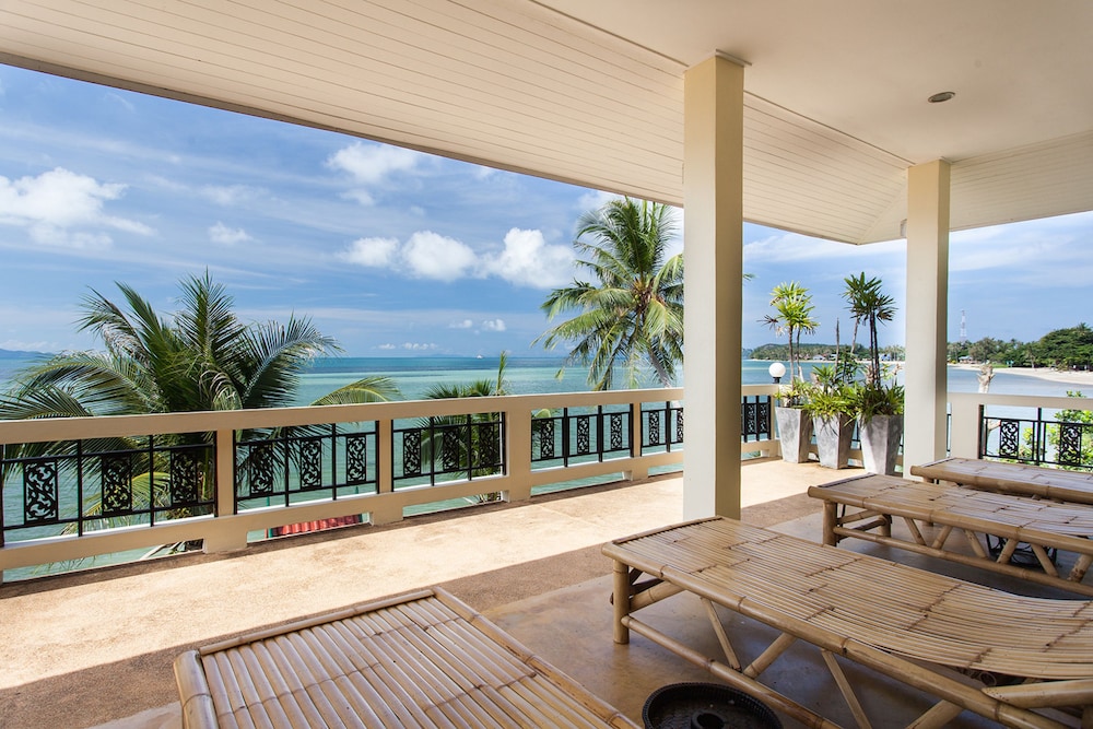 Charu Bay Villas
