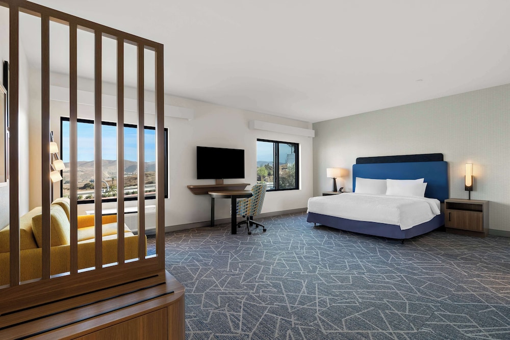 Hampton Inn & Suites Corona, Ca