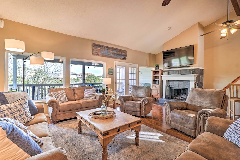Lakefront Home w/ Point Venture Golf Access! - Property Image 29