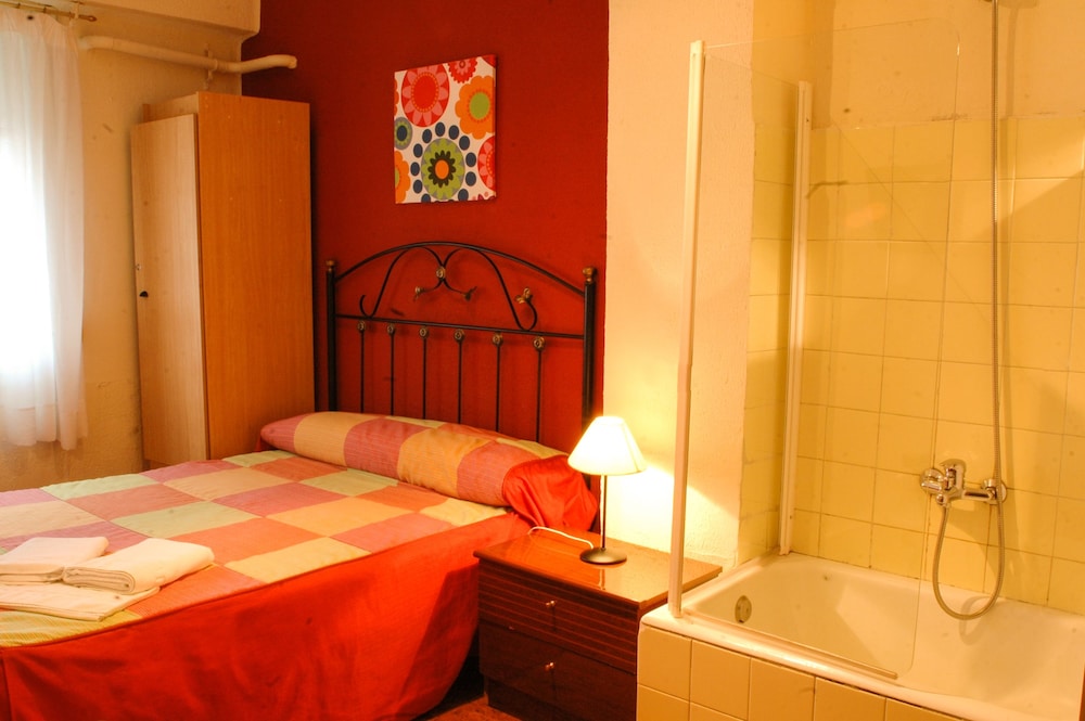 Hostal Manjón photo 2