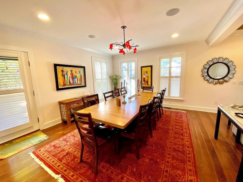 Bayard Avenue 404