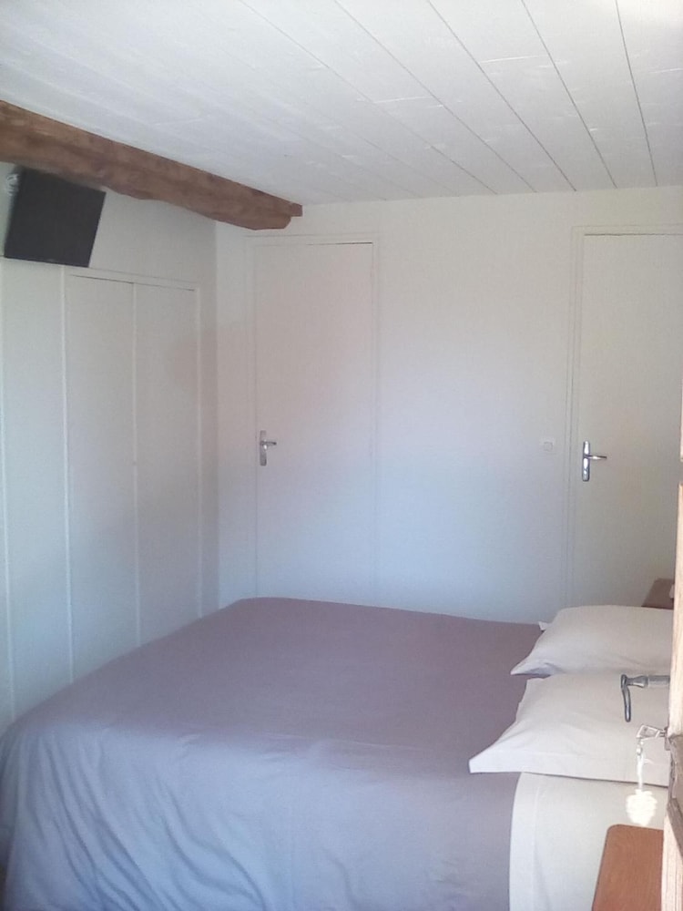 La Ferme Des Vignes view 5