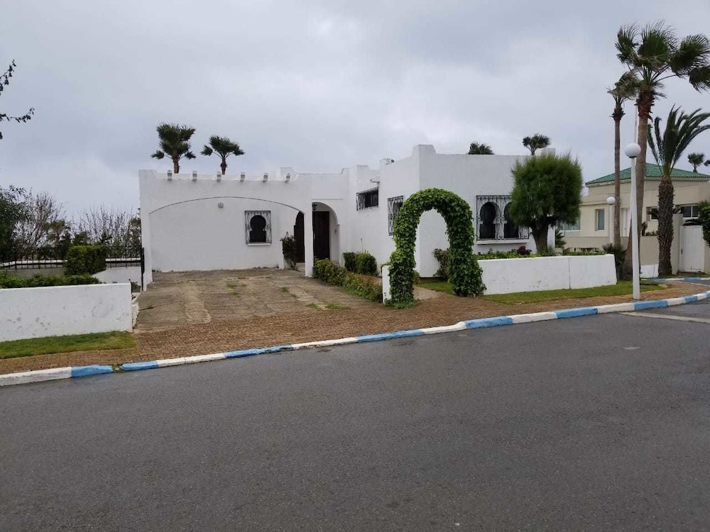 Villa Dyr view 2