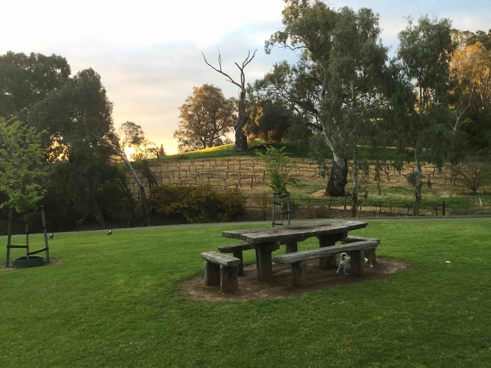 Barossa White House