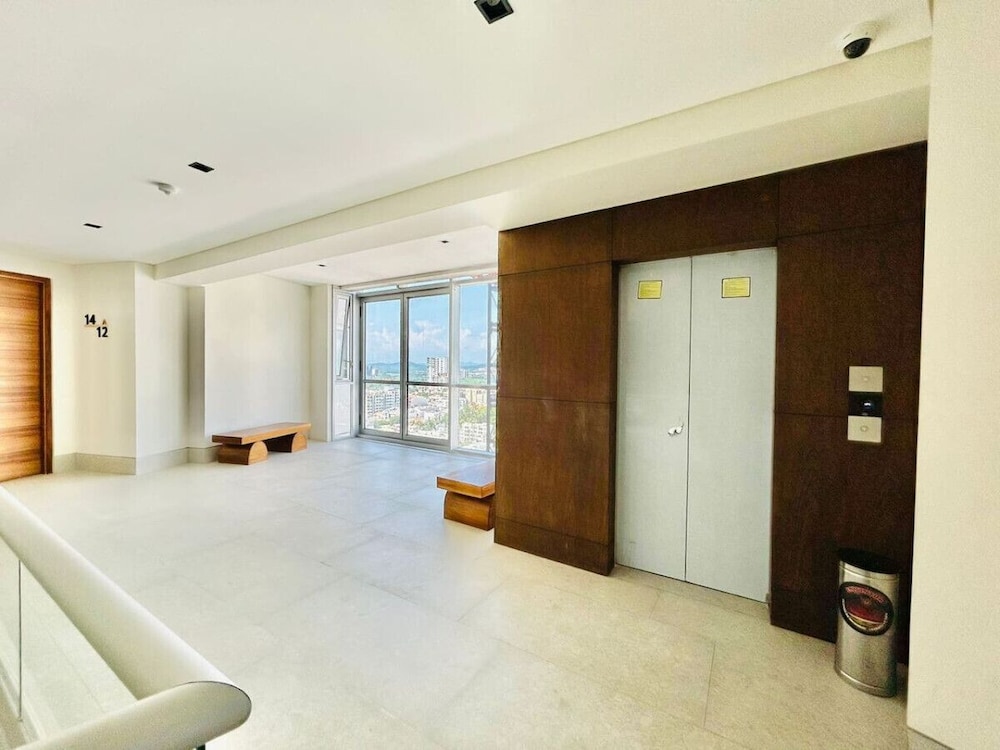 Torre Eleve Apartments
