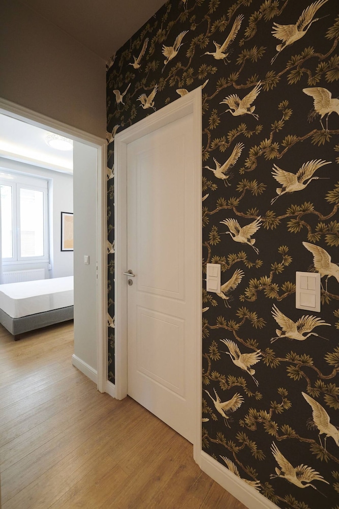 Ma Maison Acropolis Mansion 3bdr Suite N 6 400mbps