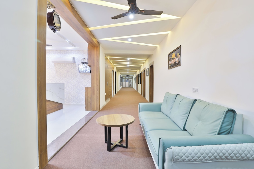 Hotel SR Radhey