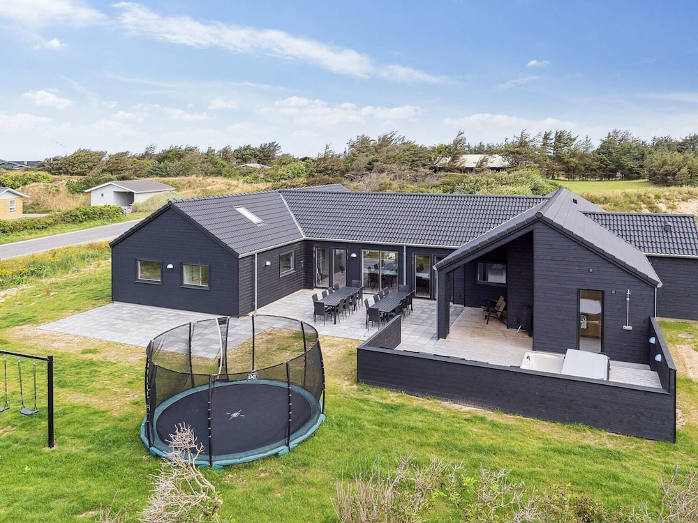 5 Star Holiday Home in Lokken
