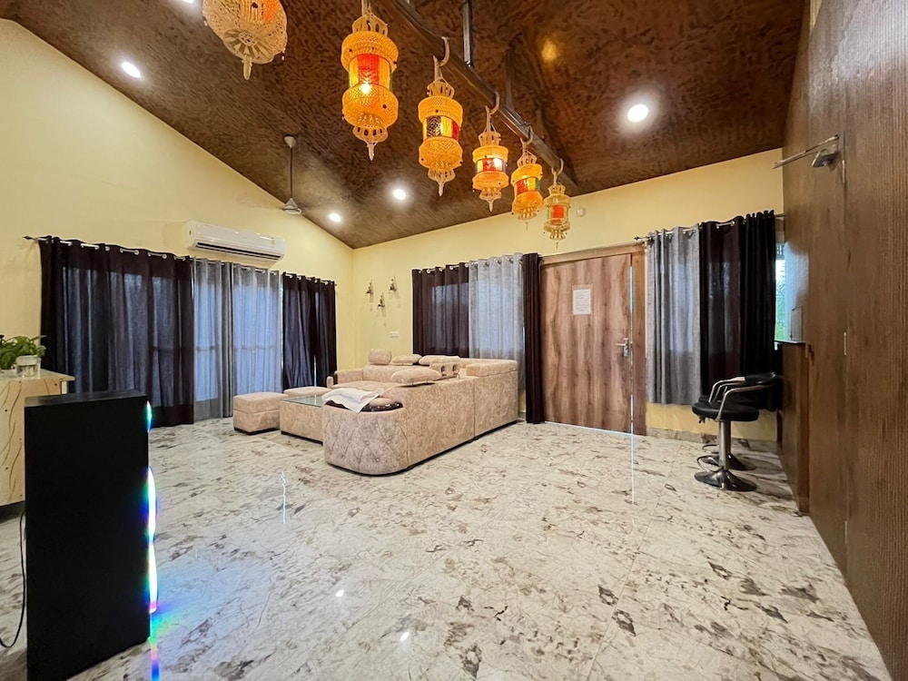 GoBravo 37 - 2Bhk Farm with Pool & Garden Sec150 Noida view 5