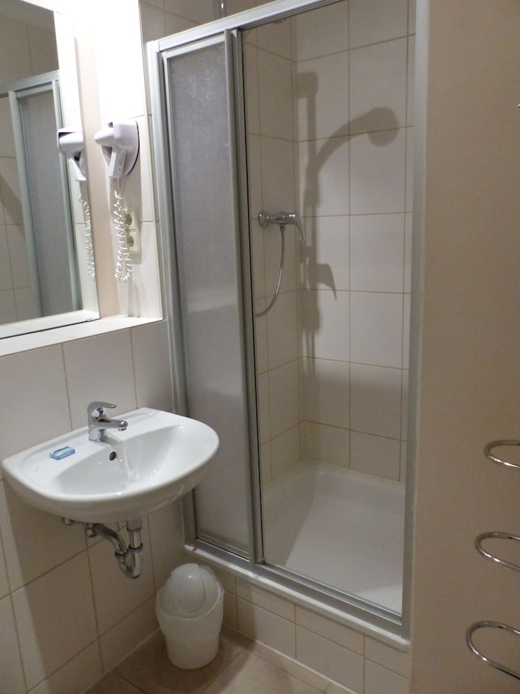 Hotel Pension Elegia am Kurfürstendamm