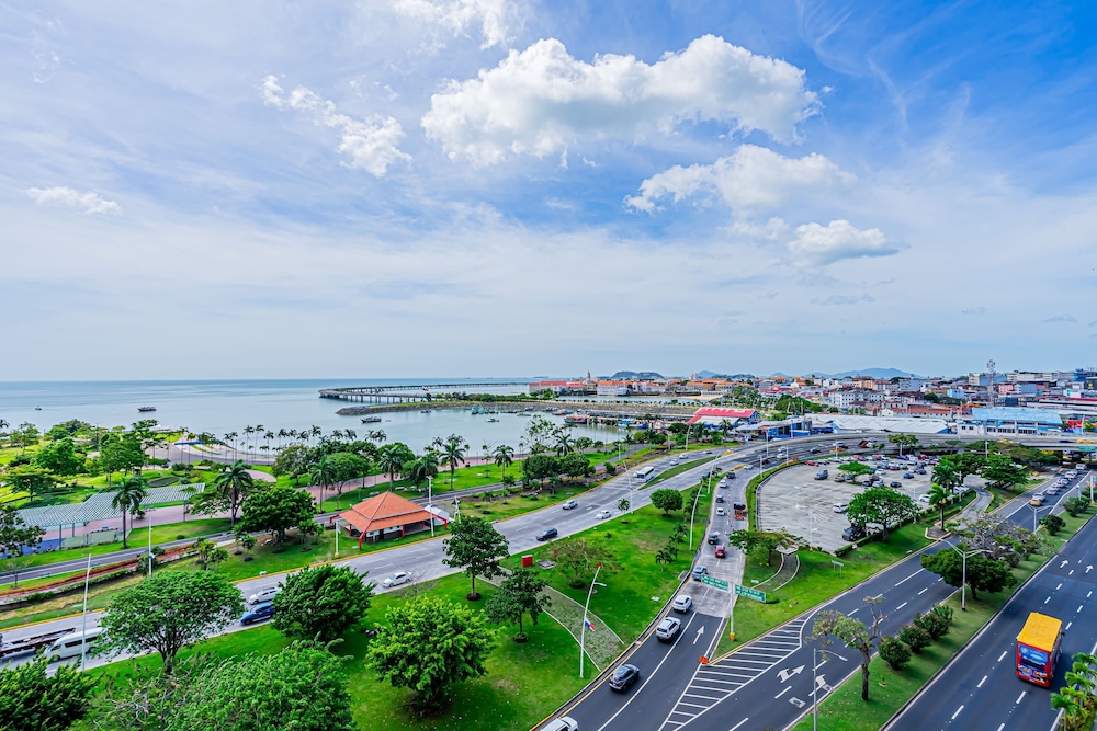 w Dreamy 1BR w Stunning Cinta Costera Views