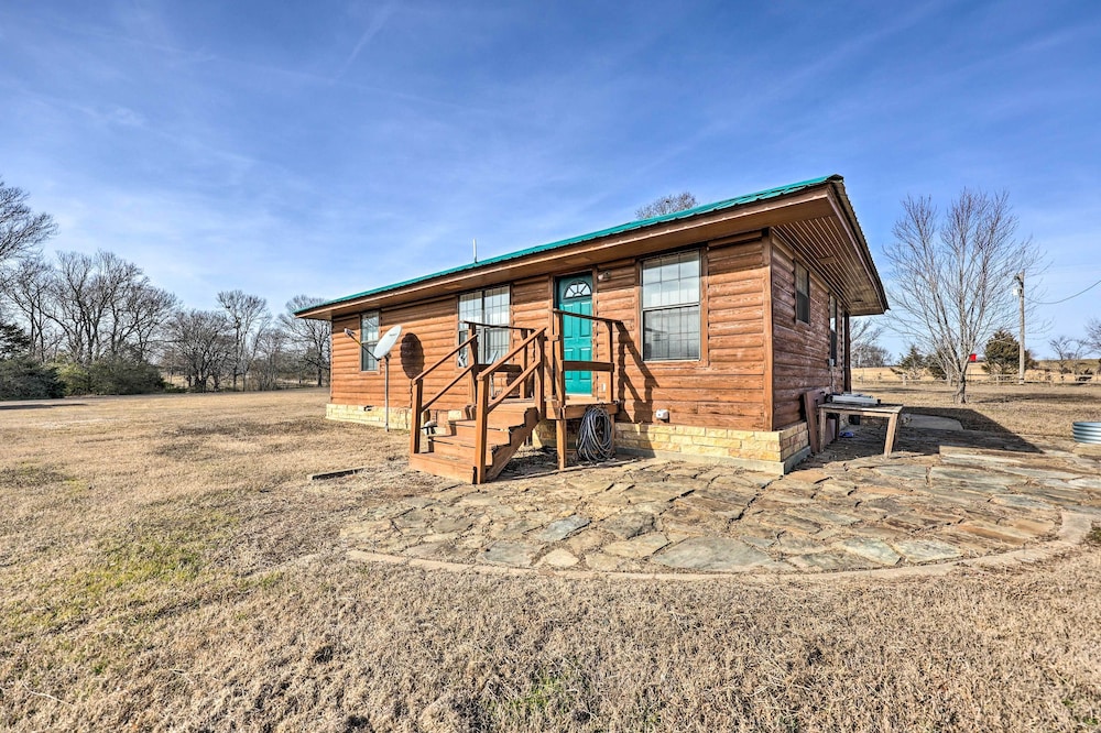 Pet-friendly Cabin Rental Retreat! view 4
