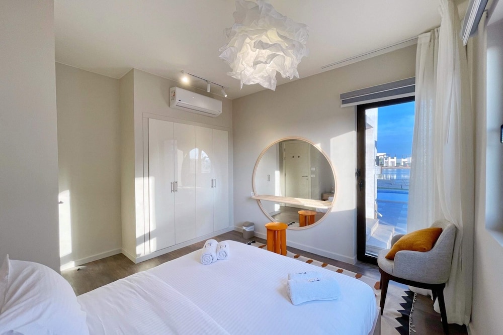 Xuru Stays I Haute & Hand-picked 4bdr Villa Private Pool
