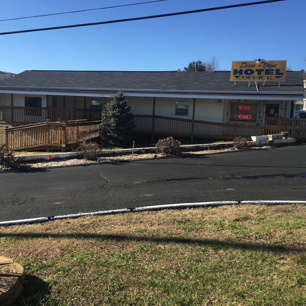 Dixie Plaza Hotel
