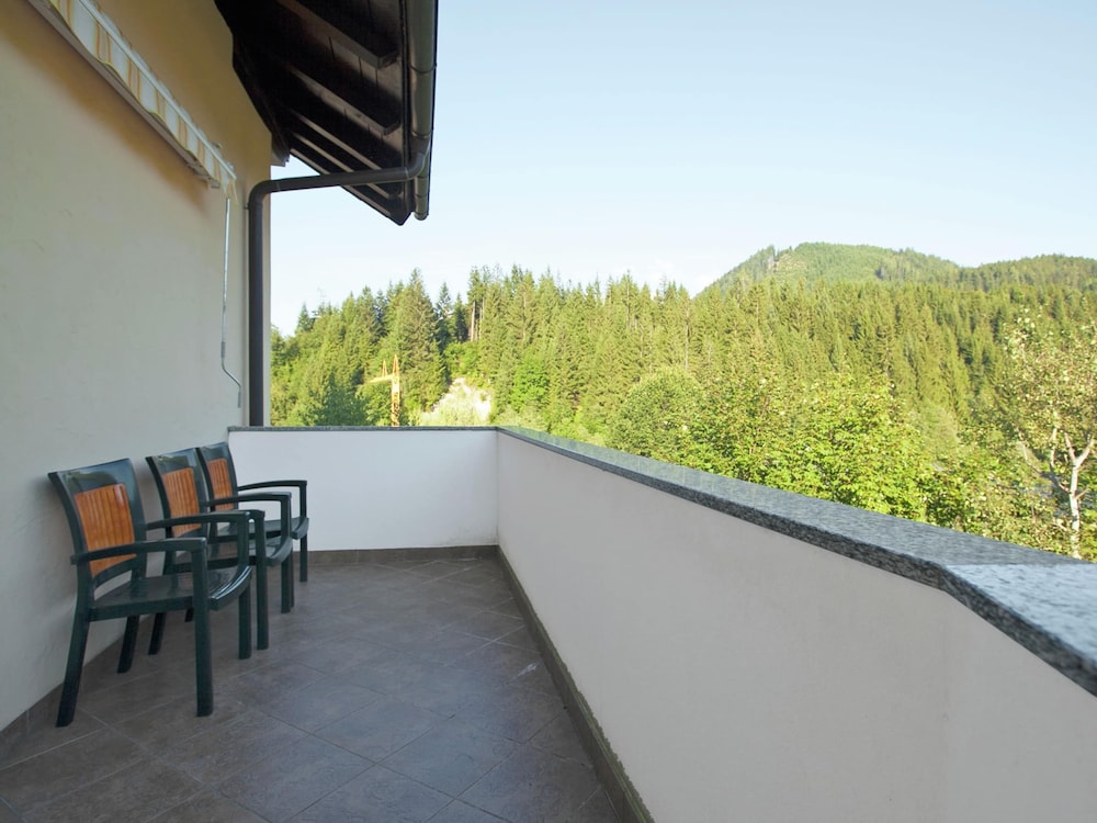 Apartment With Terrace in Salzburg