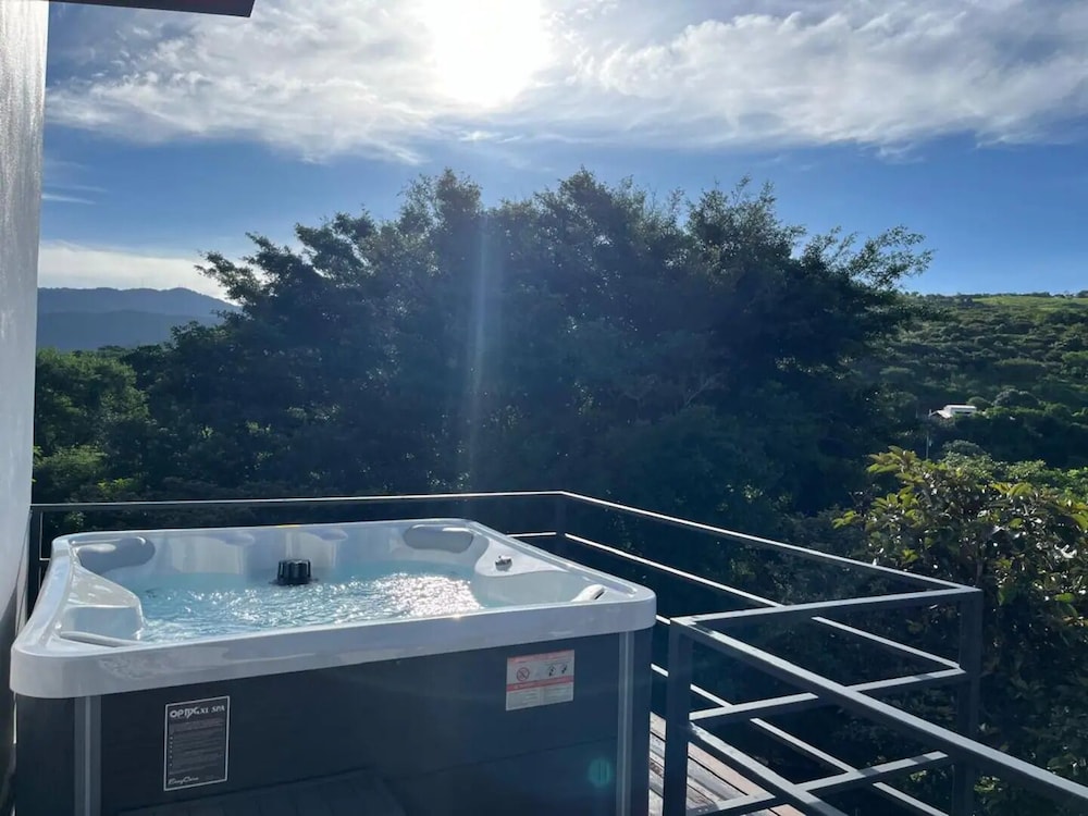 Nambi Monteverde