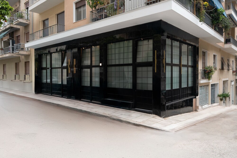 Koukaki Golden Lofts