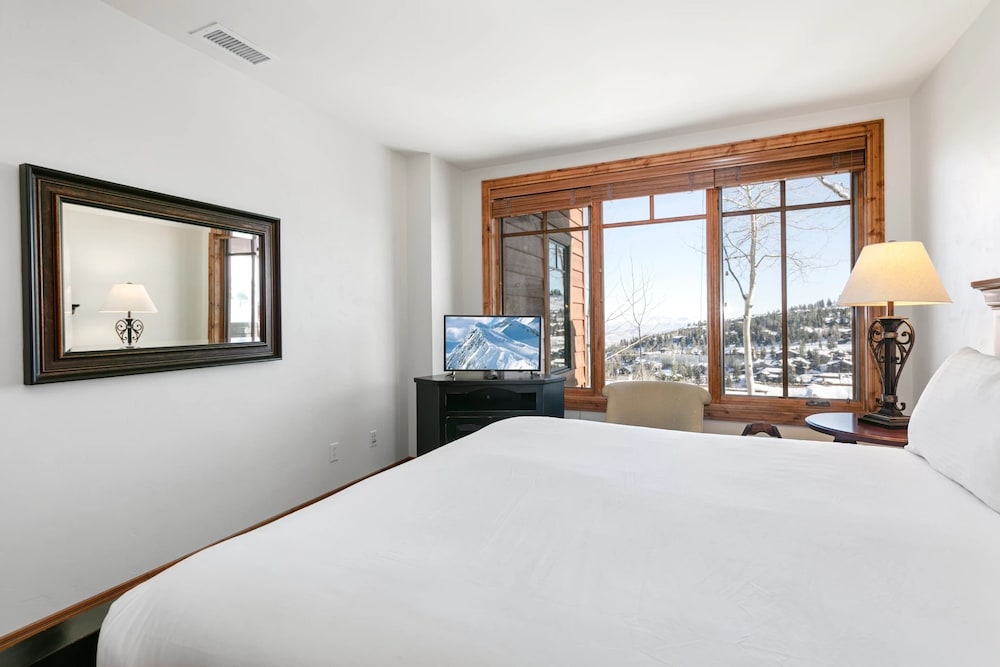 Shooting Star Lodge at Deer Valley Resort - Three Bedroom Residence #205 3 Condo