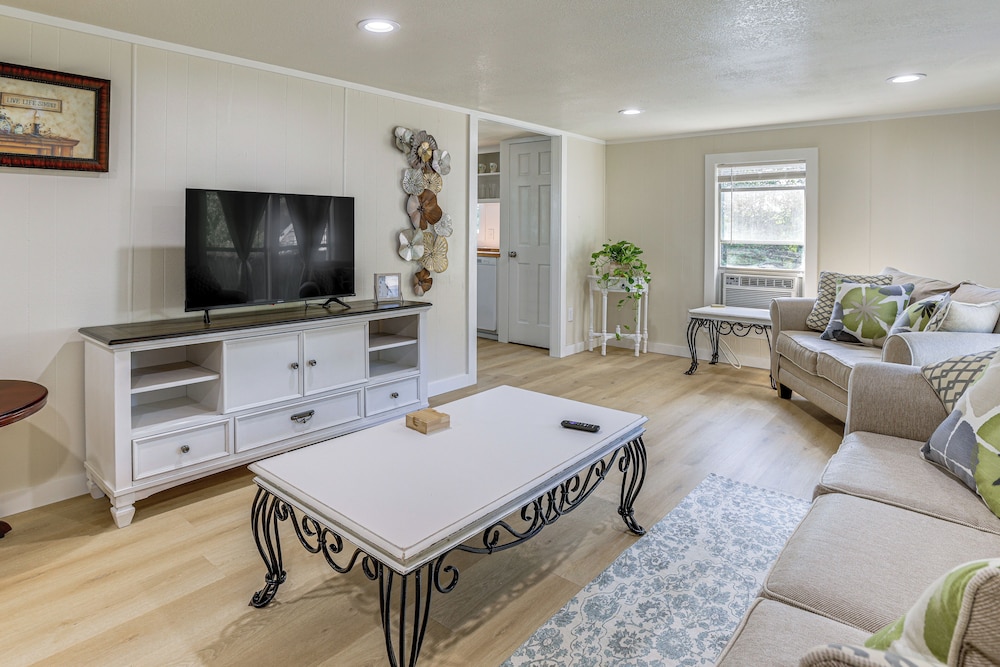'crosby Huffman Hideaway' Serene Escape w/ Yard
