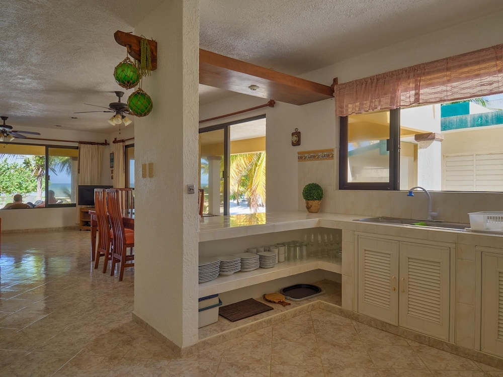 Villa Marina - Yucatan Home Rentals view 3