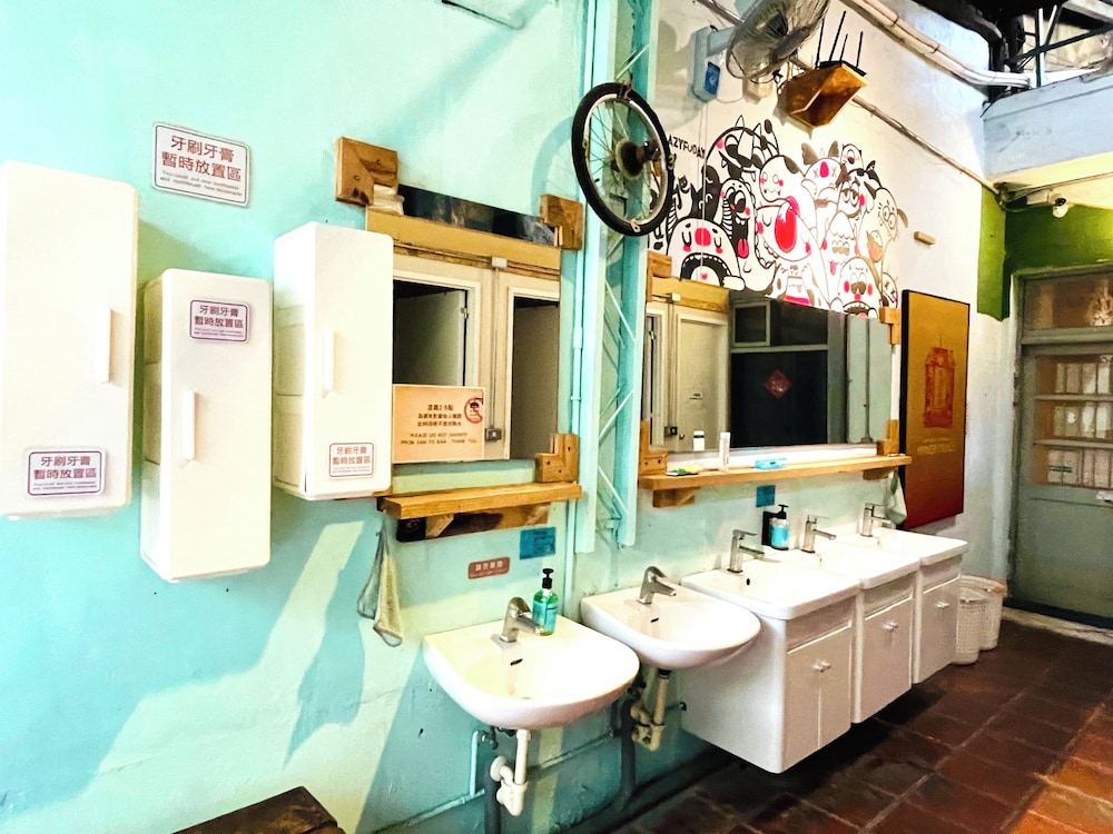 Yuan Qi Hostel