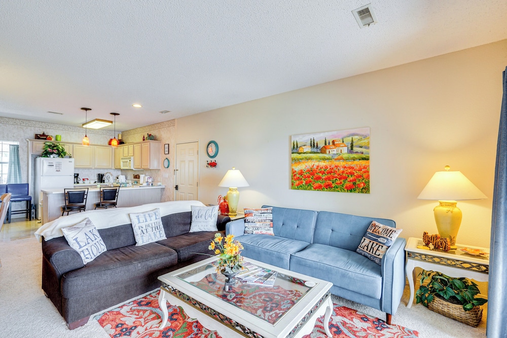 Waterfront Condo w/ Pool on Lake of the Ozarks