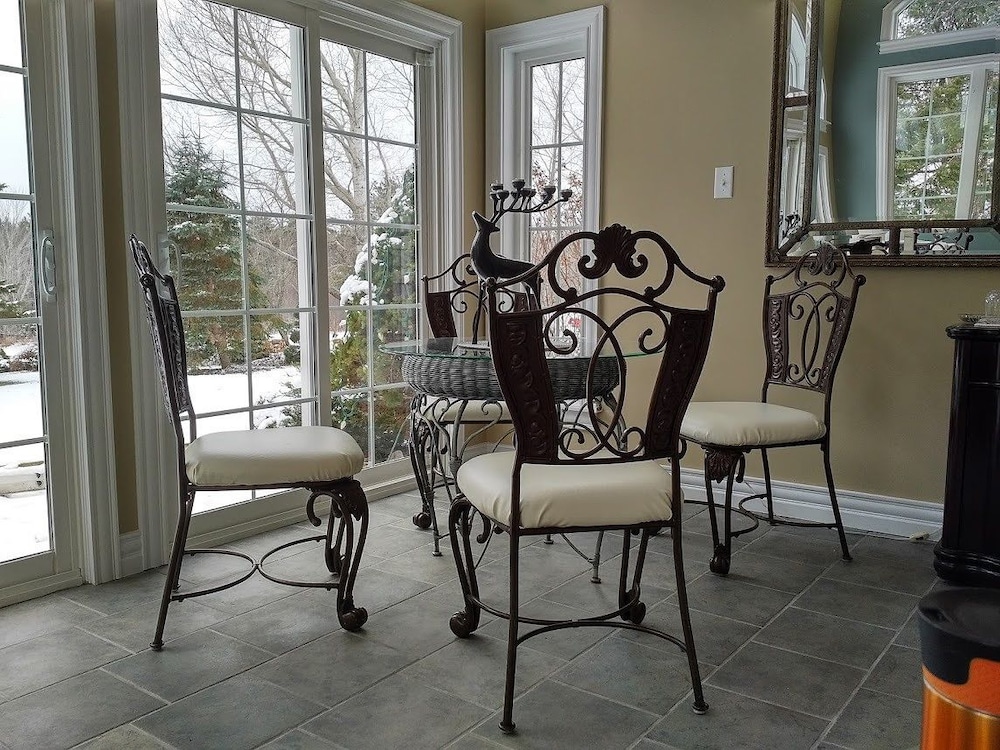 The Briarwood B&B